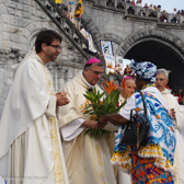 DSC05985_cr.jpg
