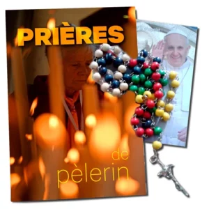 Prière de pèlerin, chapelet coloré et pape François