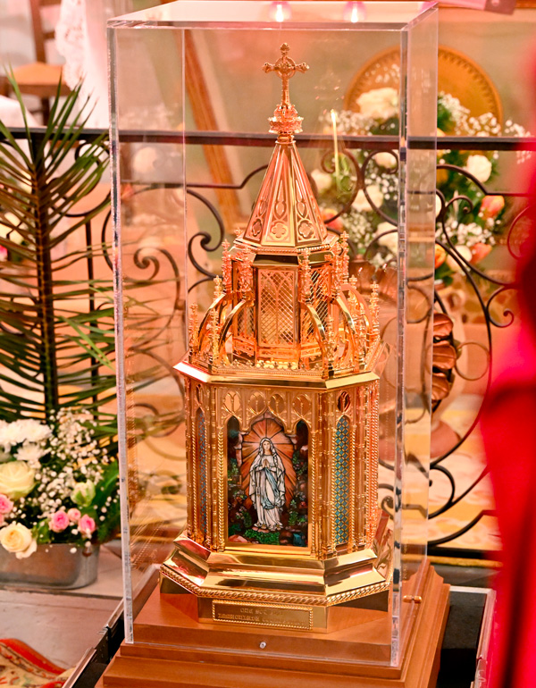 DSC_0404-reliques-bernadette_600px