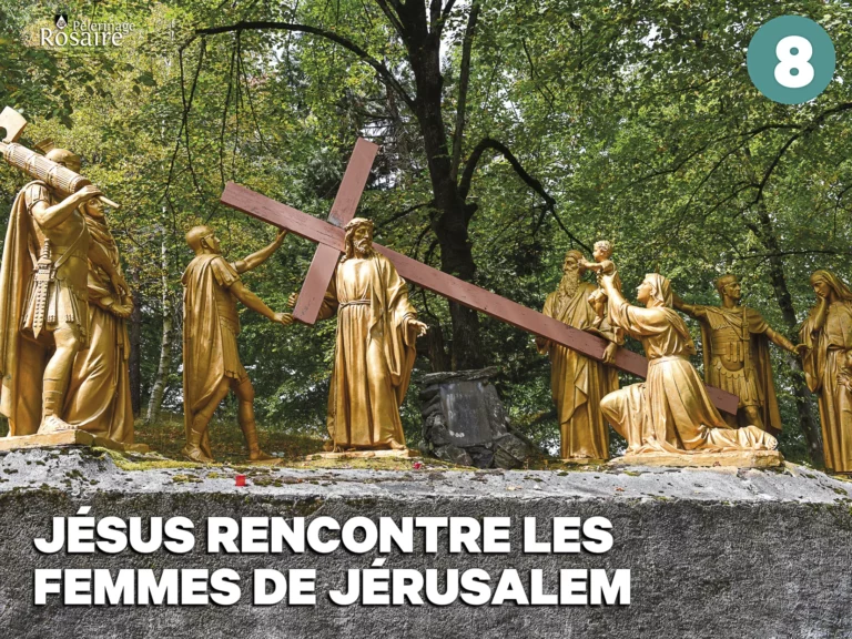 Statues dorées de Jésus rencontrant les femmes de Jérusalem